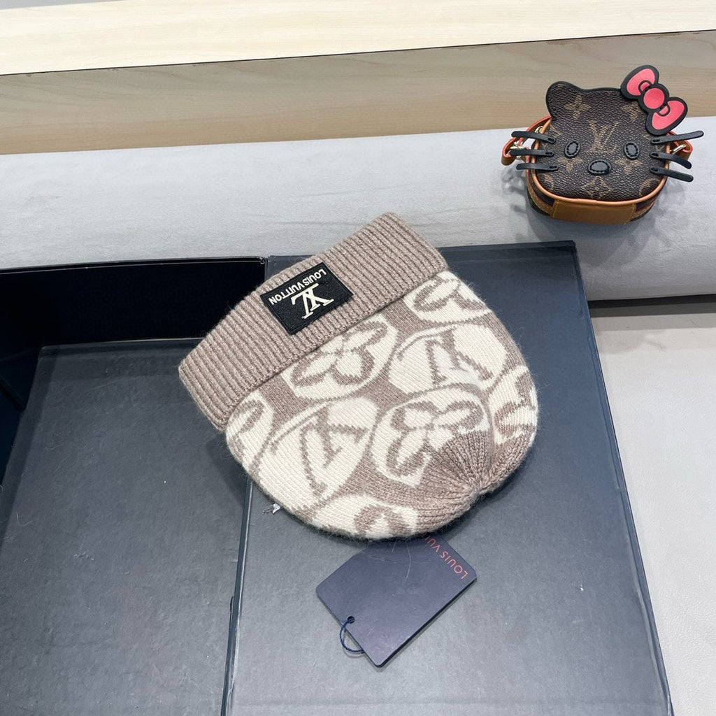 LOUIS VUITTON KNITTED BEANIE HAT IN BROWN MIX BEIGE WOOL AND RABBIT FUR 426244