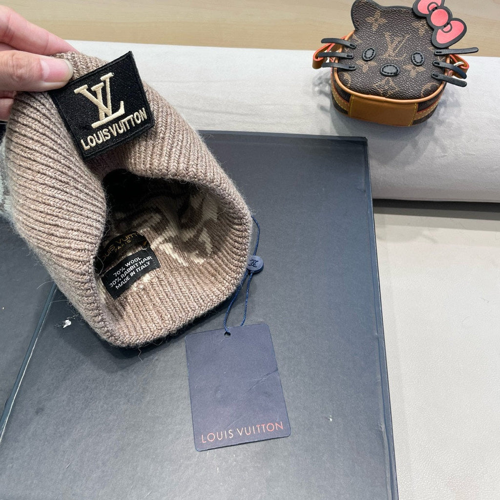 LOUIS VUITTON KNITTED BEANIE HAT IN BROWN MIX BEIGE WOOL AND RABBIT FUR 426244