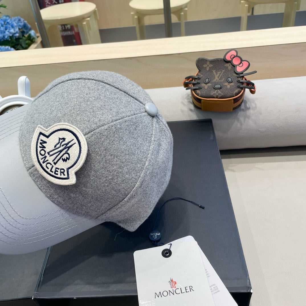 CHANEL WOOL-TWEED AND LEATHER BASEBALL CAP PALE GRAY 428236