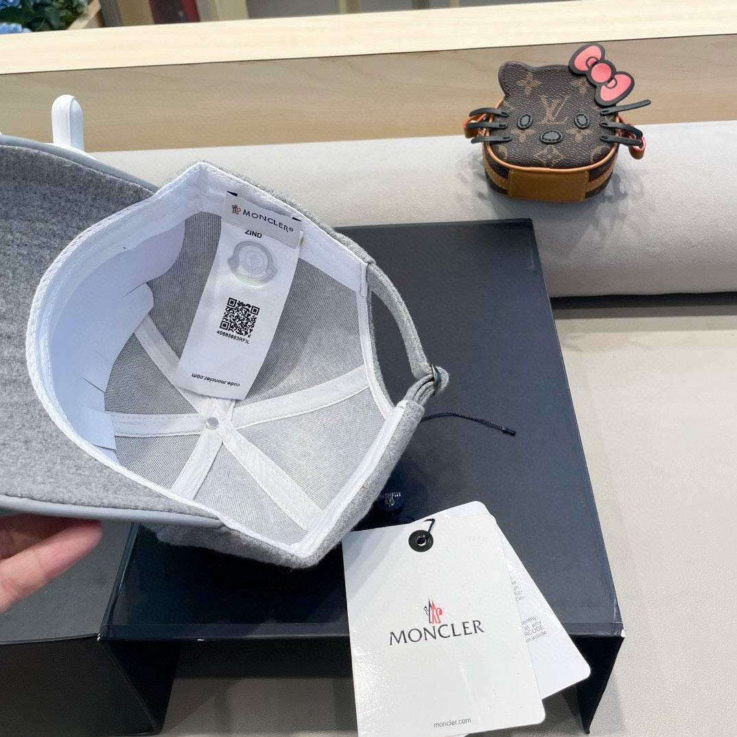 CHANEL WOOL-TWEED AND LEATHER BASEBALL CAP PALE GRAY 428236