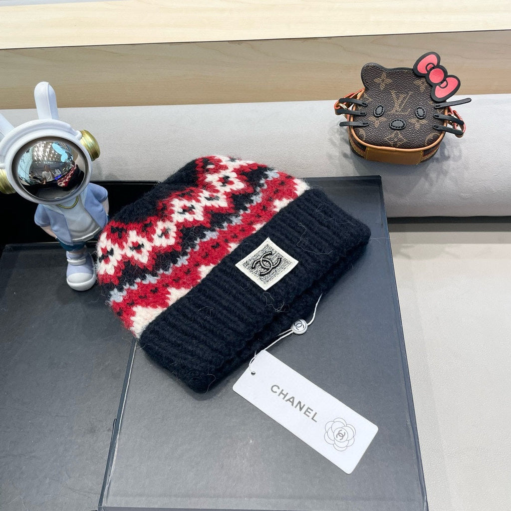 CHANEL KNIT BEANIE HAT BLACK MIX RED 428243