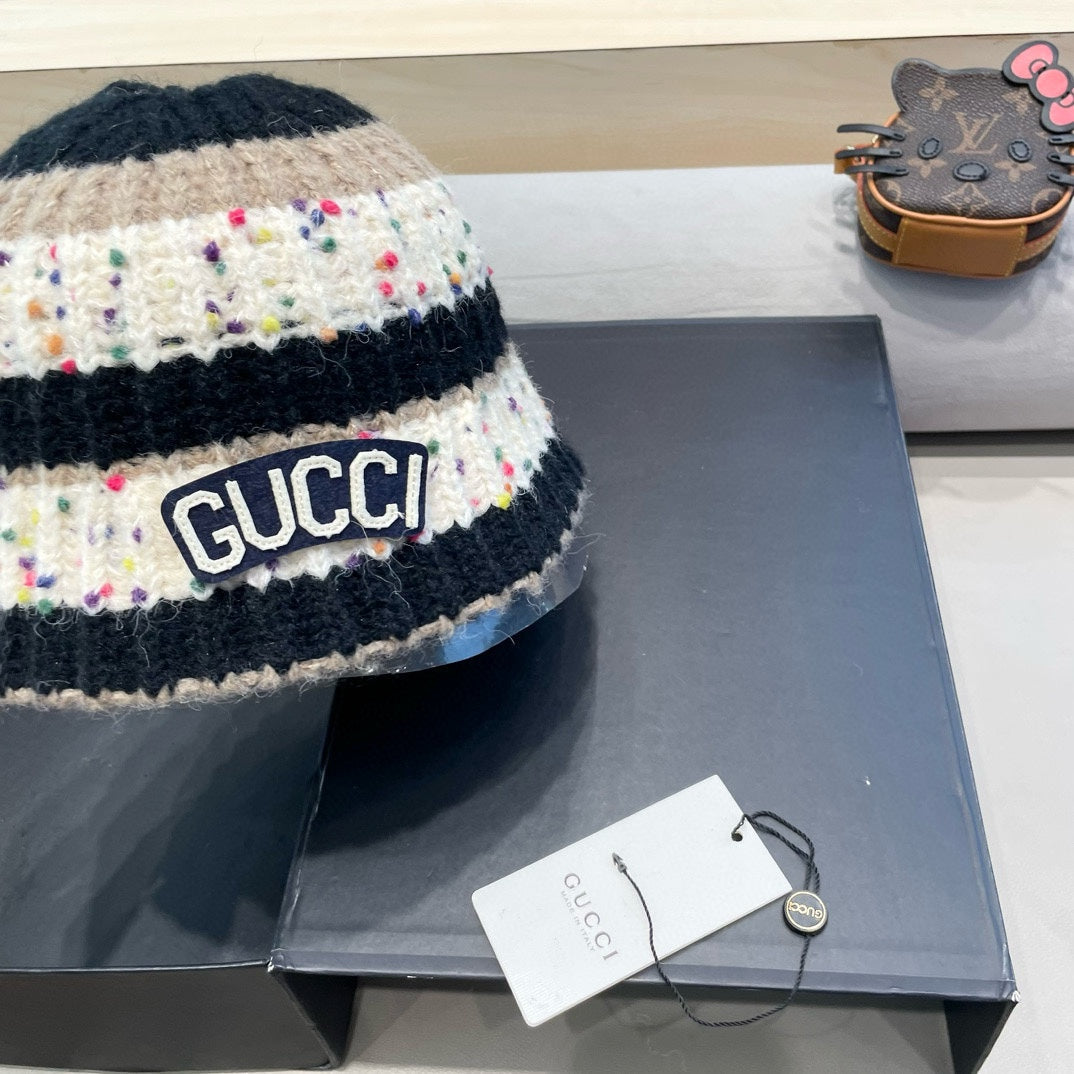 GUCCI STRIPED KNITTED BUCKET HAT COLORFUL 428100
