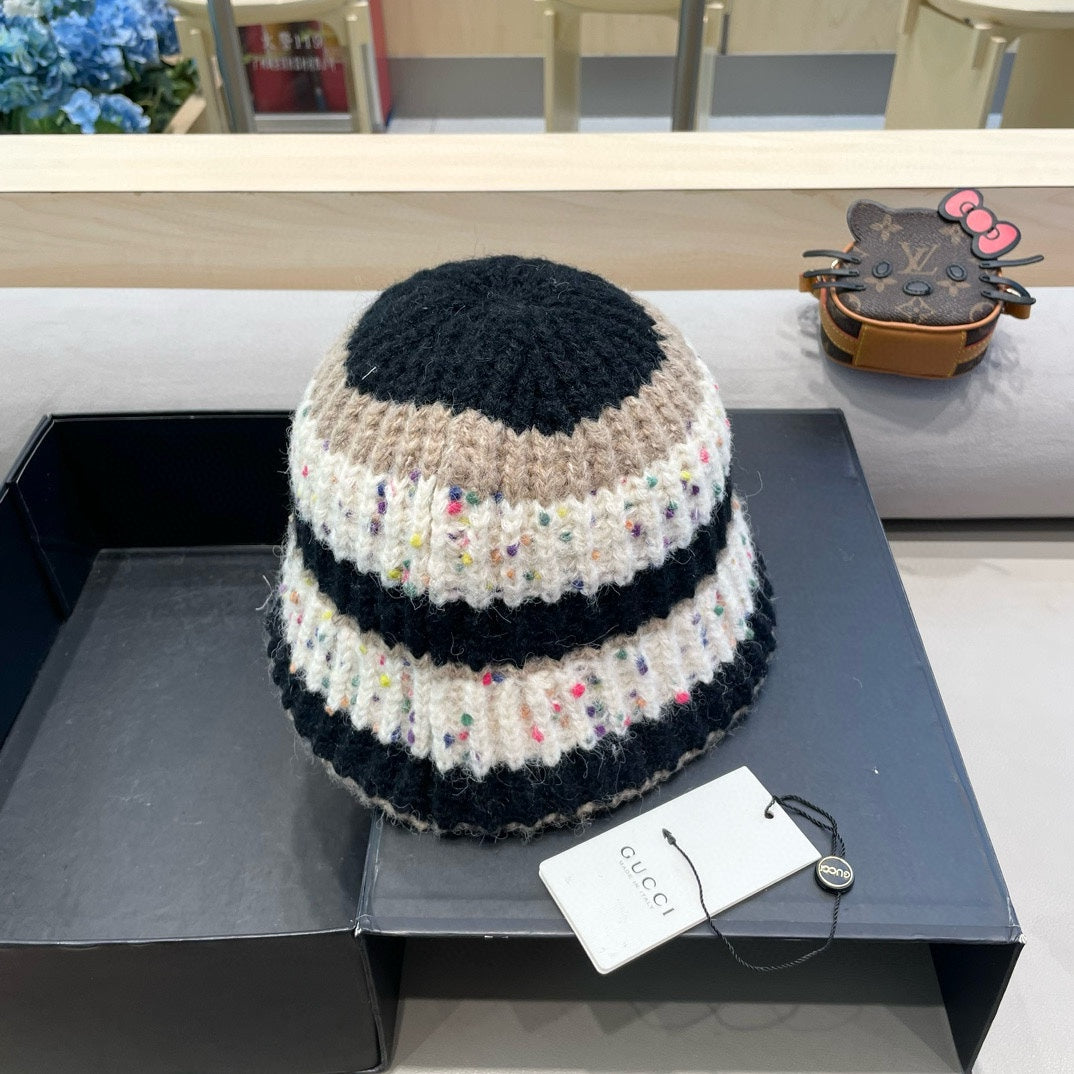 GUCCI STRIPED KNITTED BUCKET HAT COLORFUL 428100