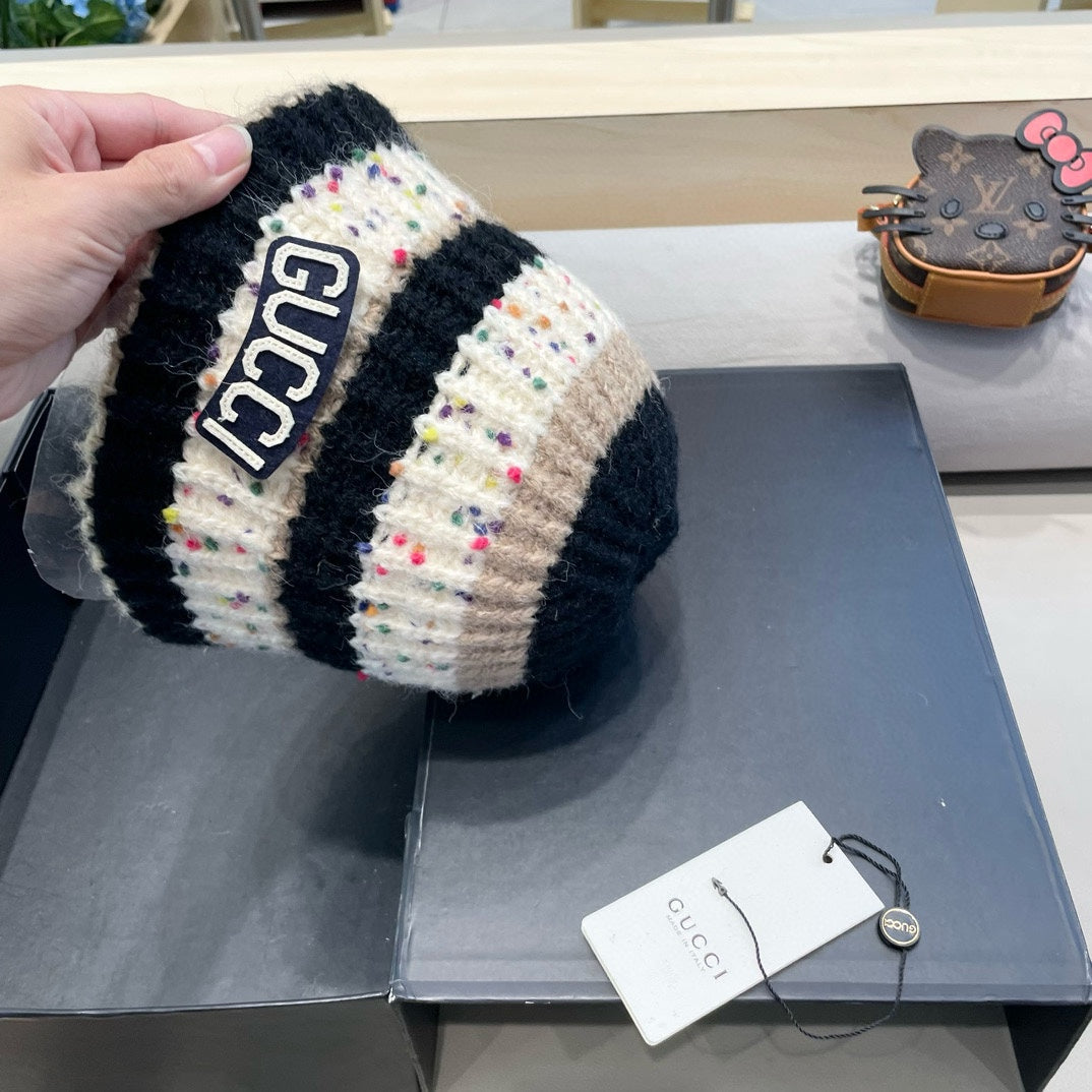 GUCCI STRIPED KNITTED BUCKET HAT COLORFUL 428100
