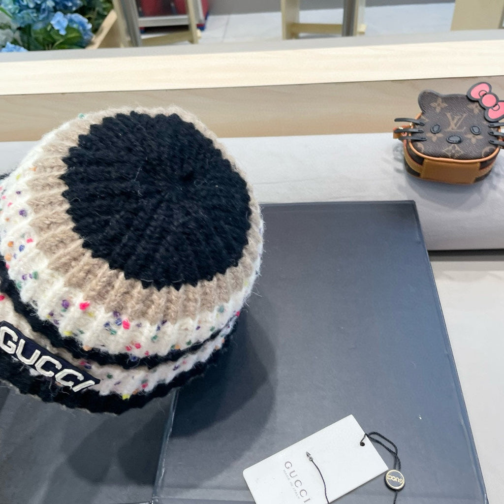 GUCCI STRIPED KNITTED BUCKET HAT COLORFUL 428100