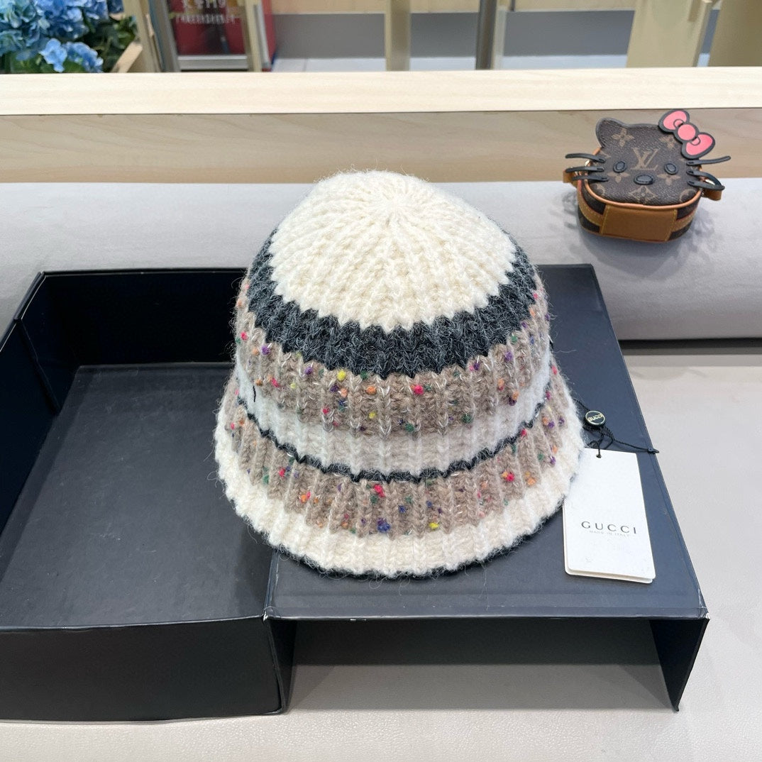 GUCCI STRIPED KNITTED BUCKET HAT COLORFUL 428101
