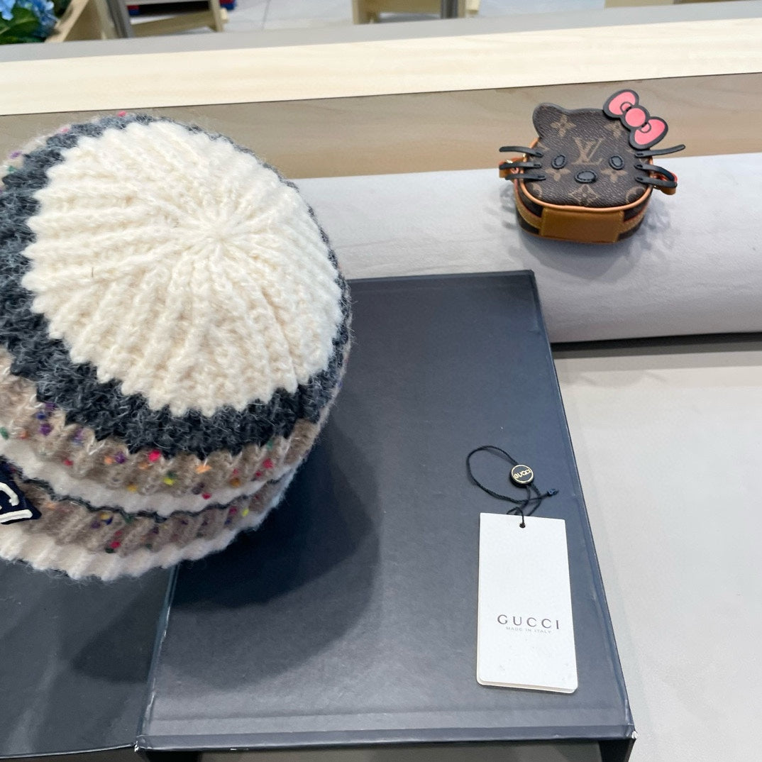 GUCCI STRIPED KNITTED BUCKET HAT COLORFUL 428101