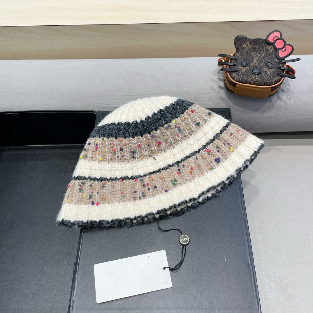 GUCCI STRIPED KNITTED BUCKET HAT COLORFUL 428101