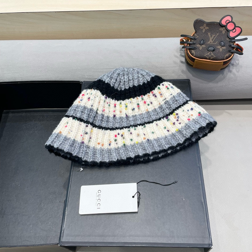 GUCCI STRIPED KNITTED BUCKET HAT COLORFUL 428103