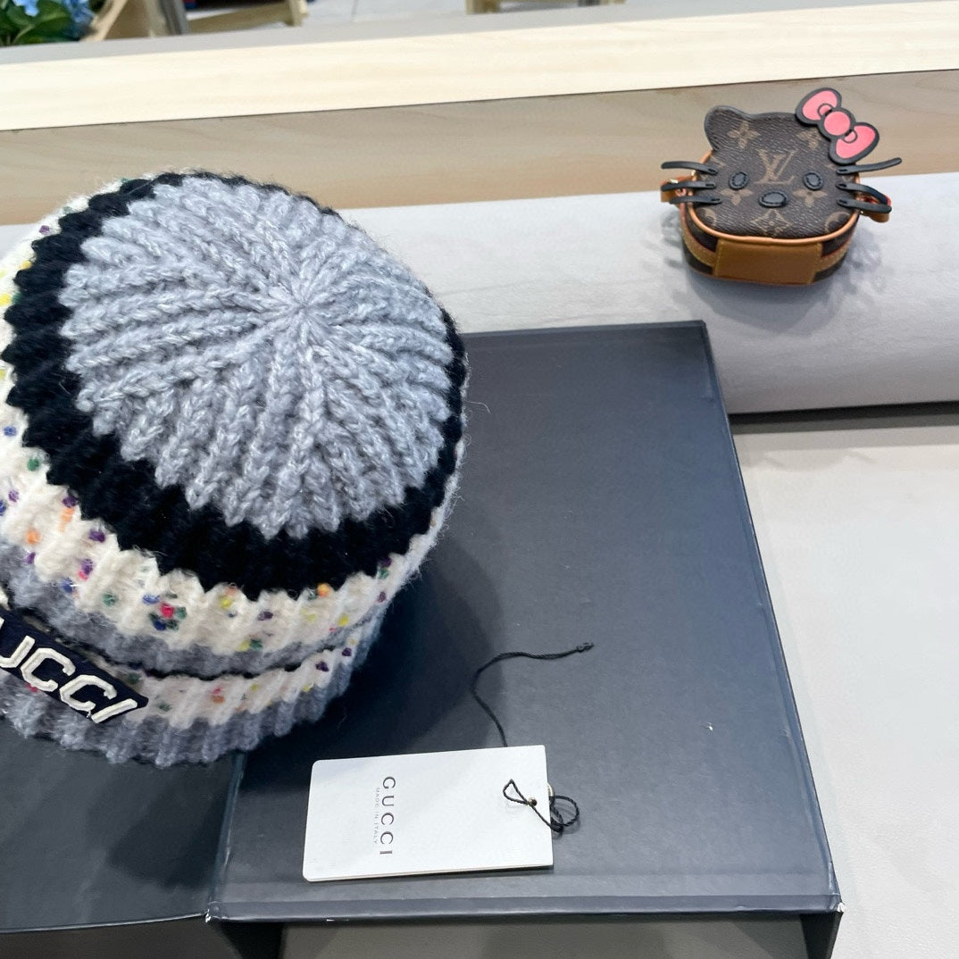 GUCCI STRIPED KNITTED BUCKET HAT COLORFUL 428103