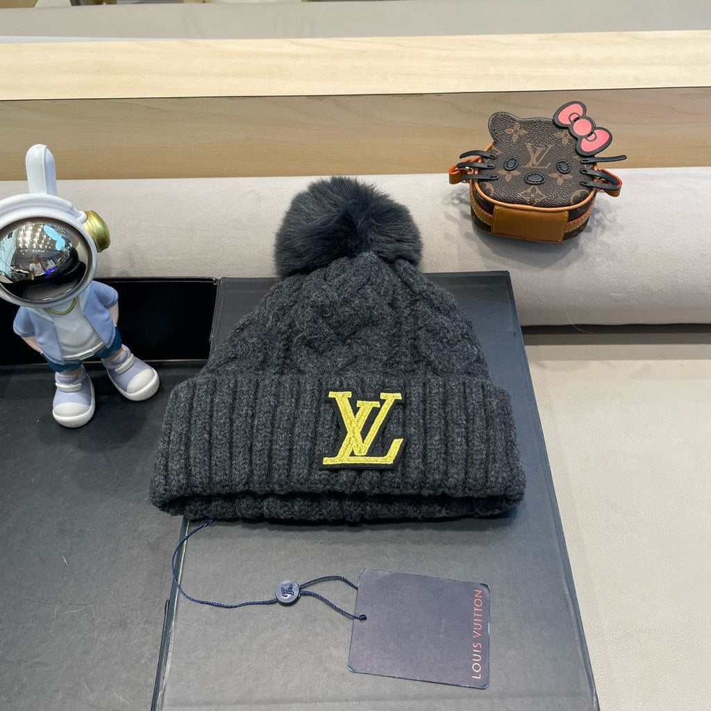 LOUIS VUITTON KNITTED BEANIE HAT IN BLACK WOOL AND LAMB FUR 430044