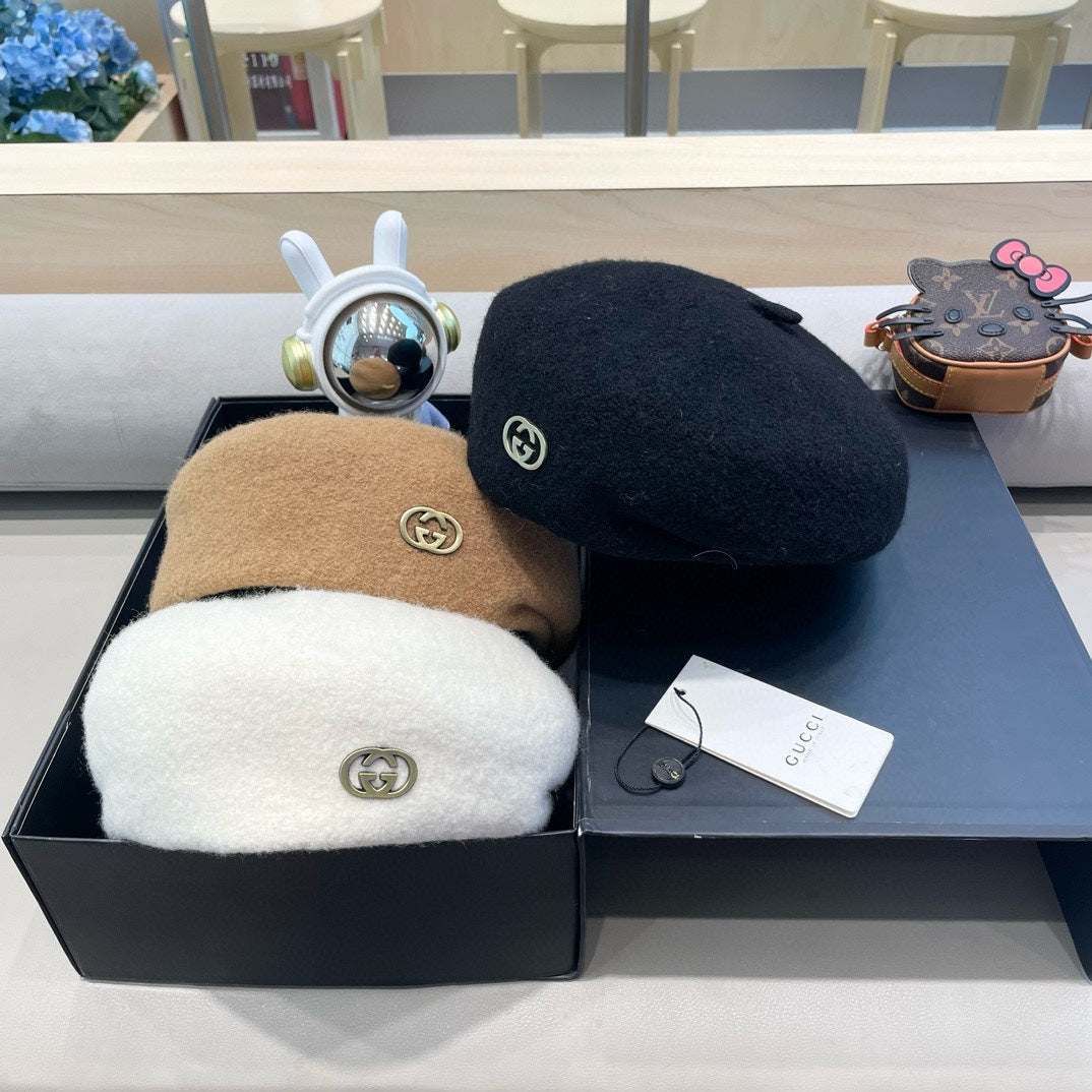 GUCCI BERET HAT IN BLACK WOOL 430078