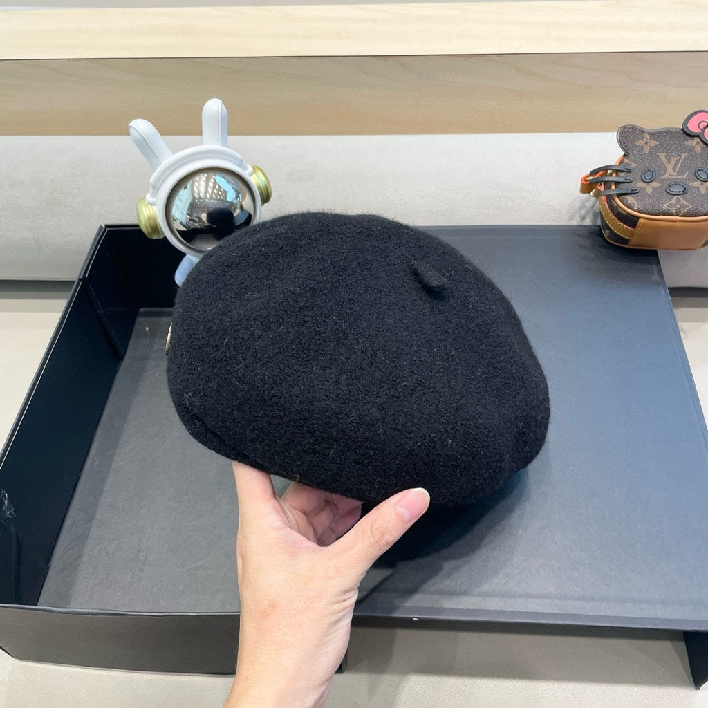 GUCCI BERET HAT IN BLACK WOOL 430078