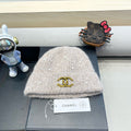 CHANEL BEANIE HAT IN KHAKI BROWN WOOL 430084