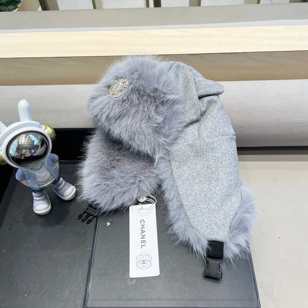 CHANEL TRAPPER HAT IN SHARK GRAY SUEDE AND LAMB FUR 429973
