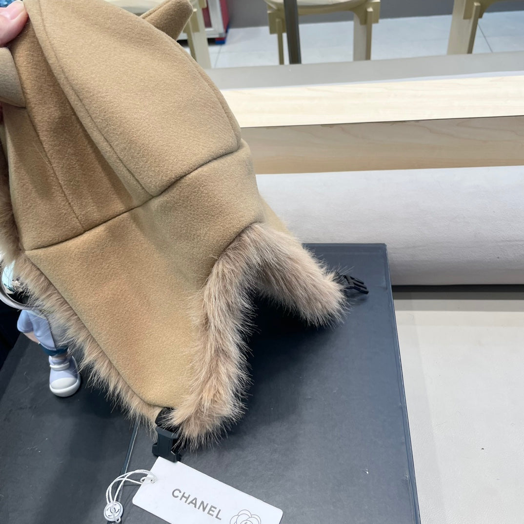 CHANEL TRAPPER HAT IN DESERT BROWN SUEDE AND LAMB FUR 429974
