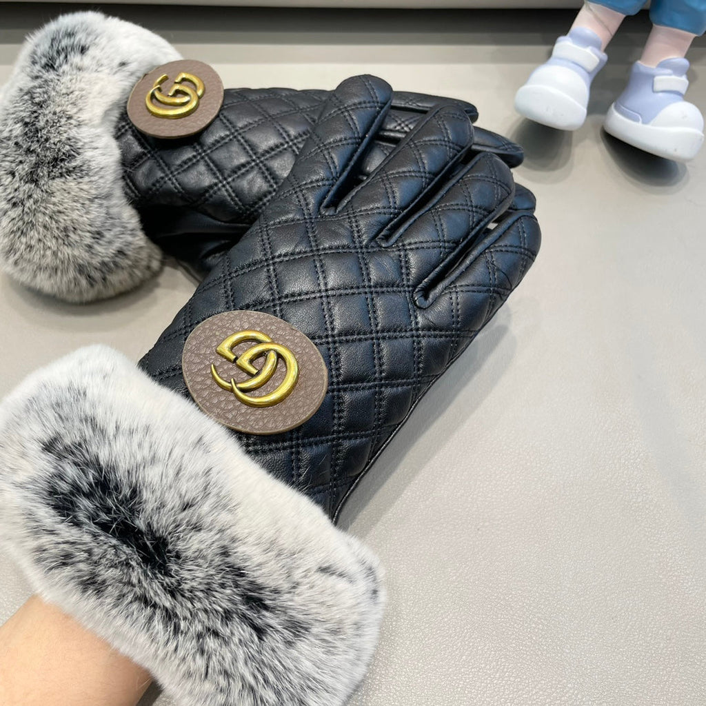 GUCCI TOUCHSCREEN GLOVES IN BLACK LAMBSKIN AND RABBIT FUR 429210