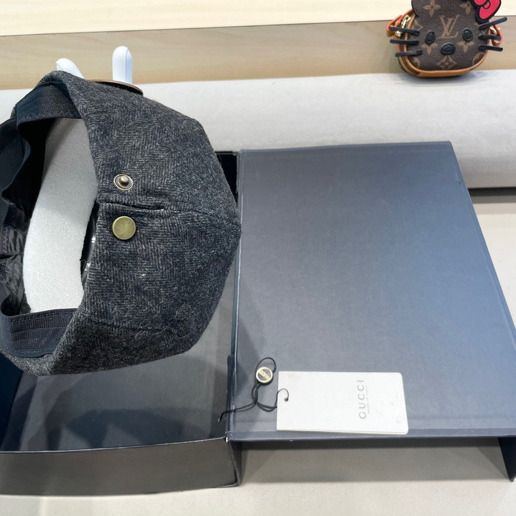 GUCCI BERET RETRO HAT IN MOUSE GRAY CASHMERE 431370