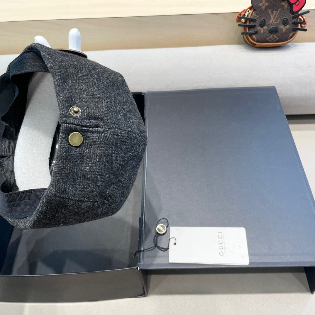 GUCCI BERET RETRO HAT IN MOUSE GRAY CASHMERE 431370