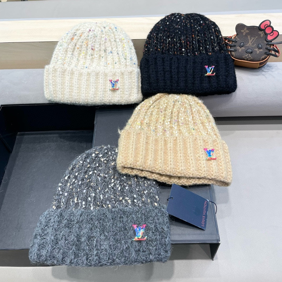 LOUIS VUITTON KNITTED BEANIE HAT IN GRAY WOOL 431617