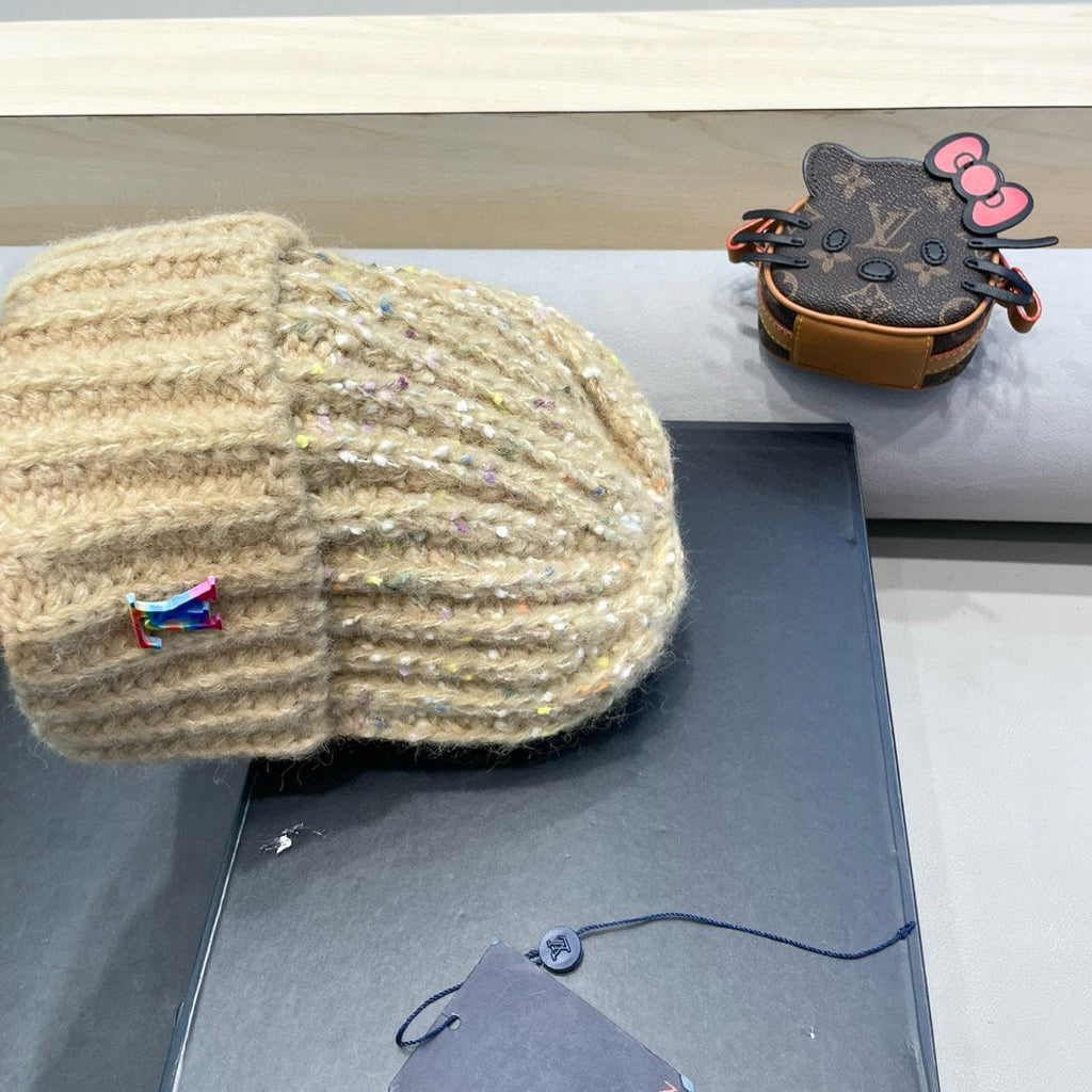 LOUIS VUITTON KNITTED BEANIE HAT IN CREAM BEIGE WOOL 431618