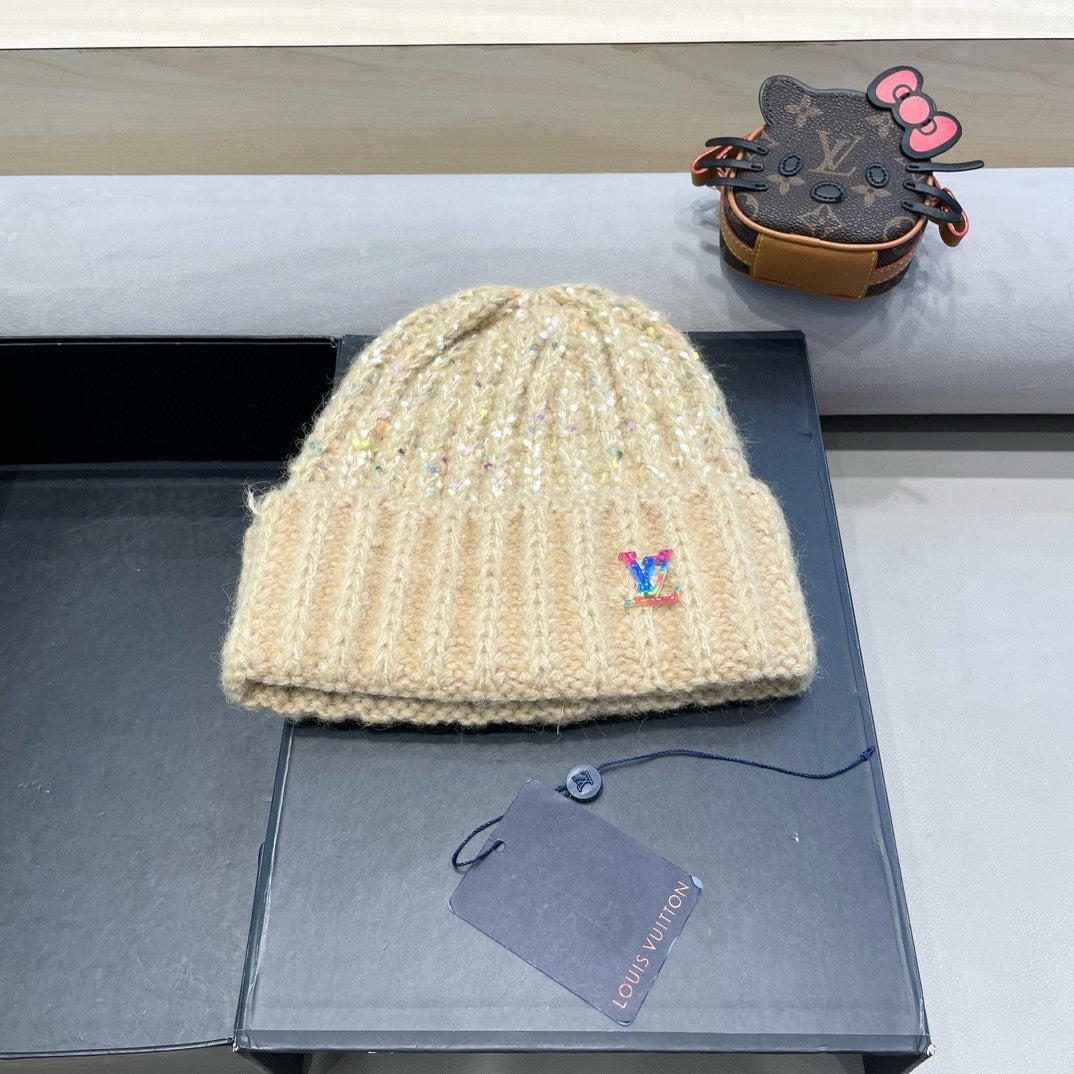 LOUIS VUITTON KNITTED BEANIE HAT IN CREAM BEIGE WOOL 431618