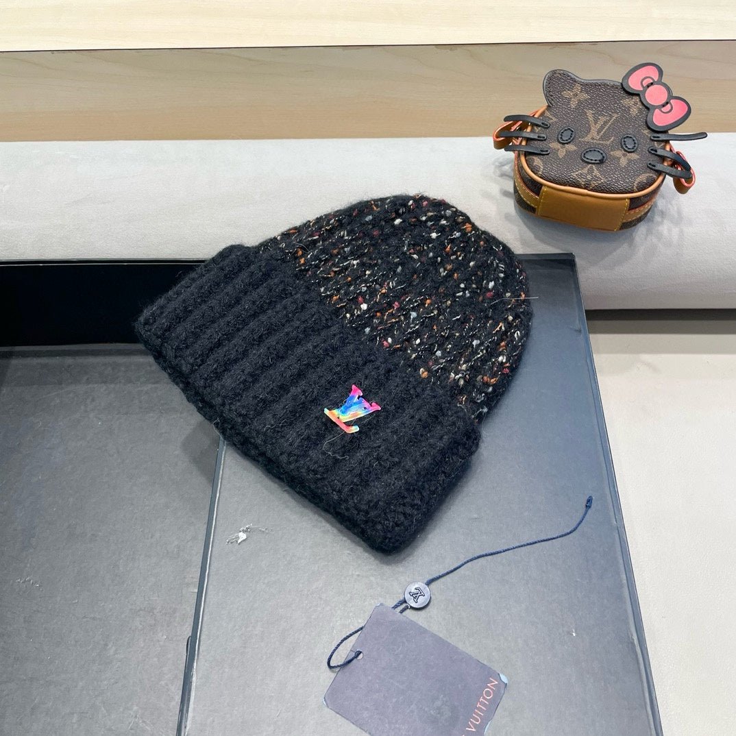 LOUIS VUITTON KNITTED BEANIE HAT IN BLACK WOOL 431619