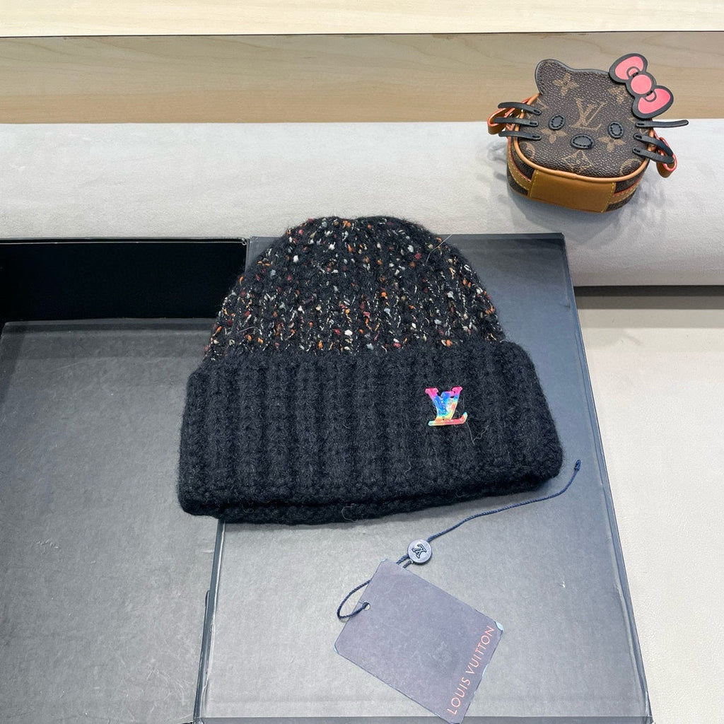 LOUIS VUITTON KNITTED BEANIE HAT IN BLACK WOOL 431619