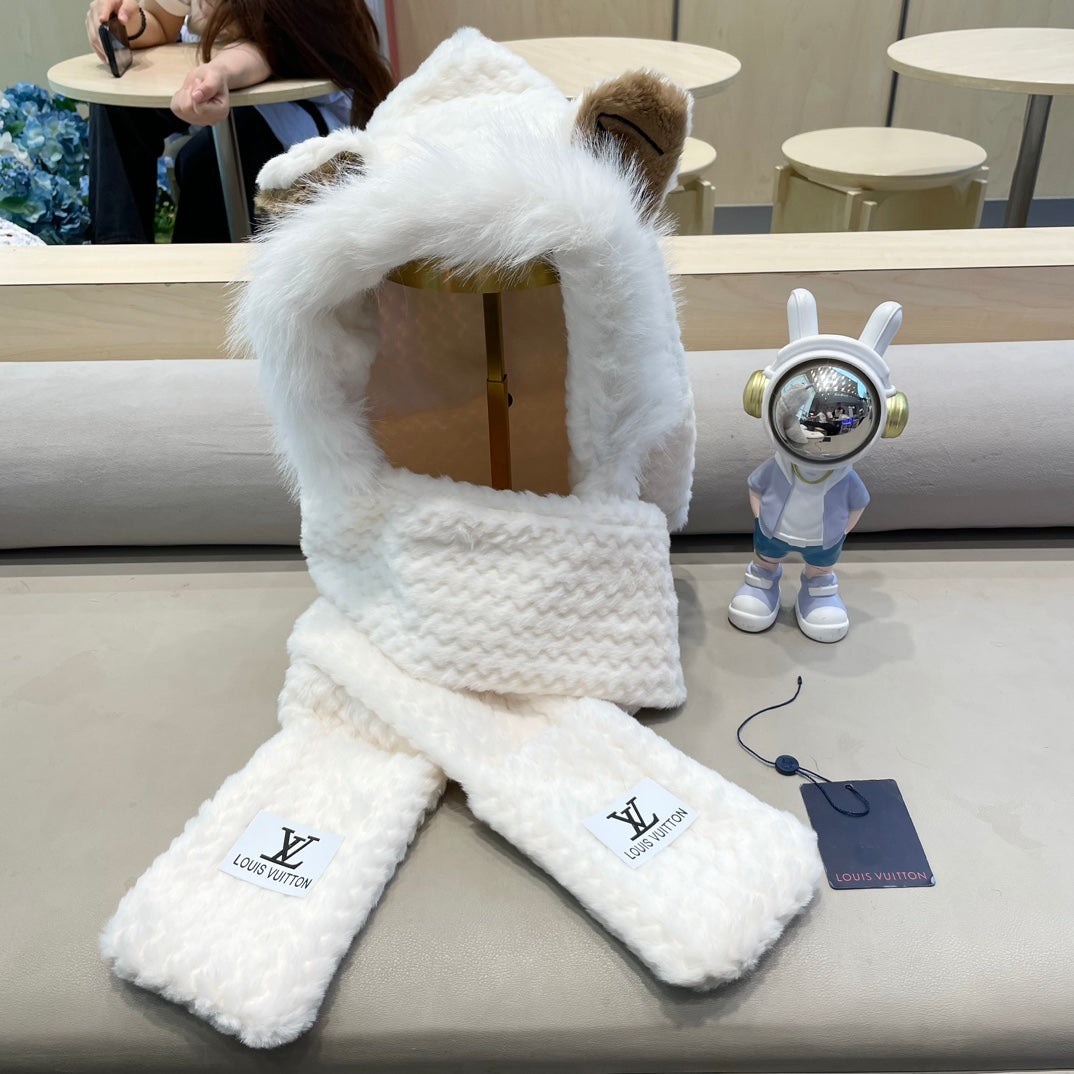 LOUIS VUITTON BEANIE HAT IN WHITE WOOL AND LAMB FUR 435076