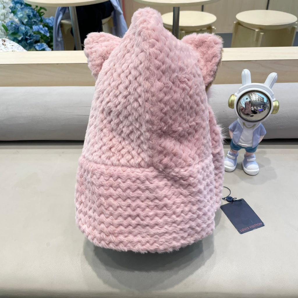 LOUIS VUITTON BEANIE HAT IN PASTEL PINK WOOL AND LAMB FUR 435072