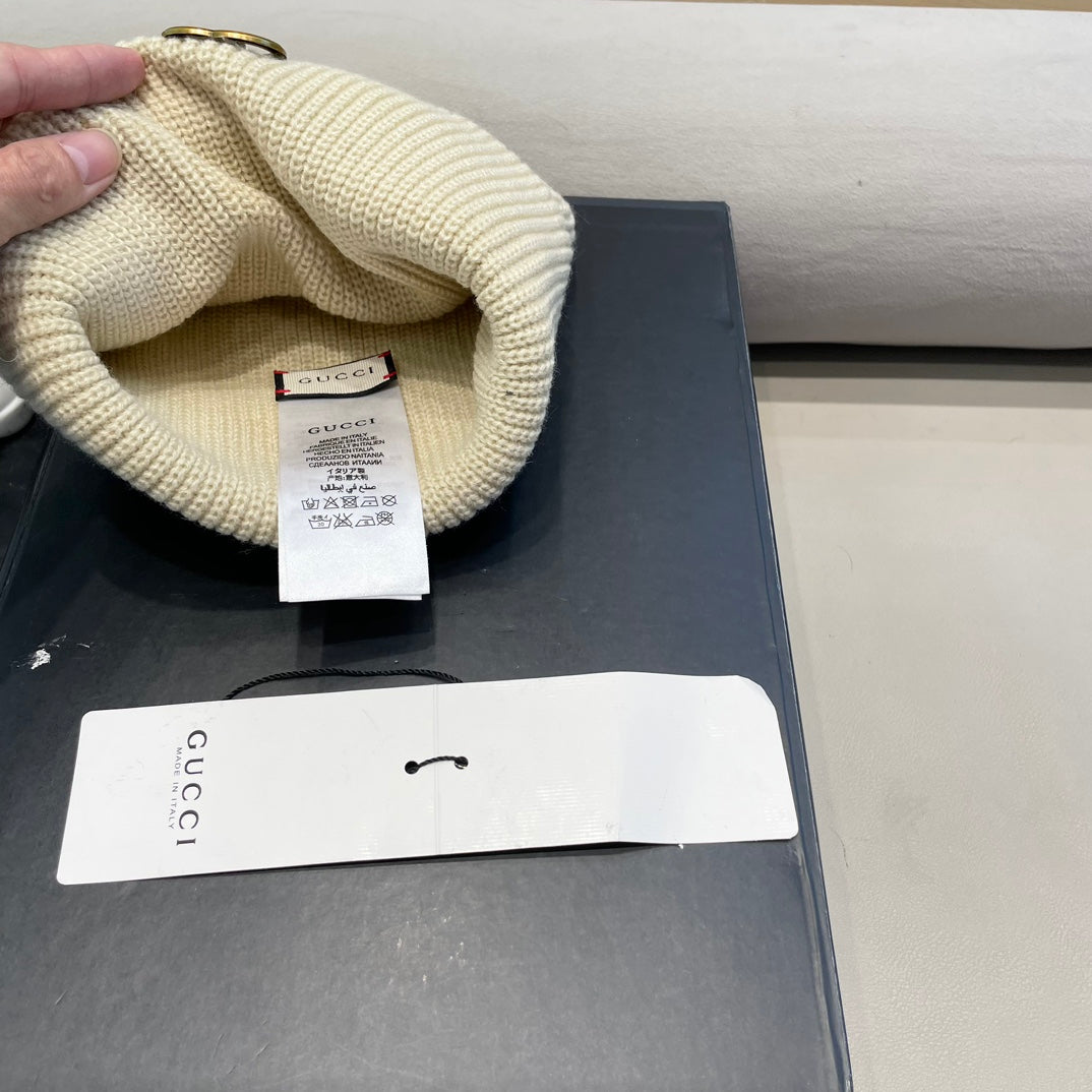 GUCCI BEANIE HAT IN BISQUE BEIGE WOOL 433461