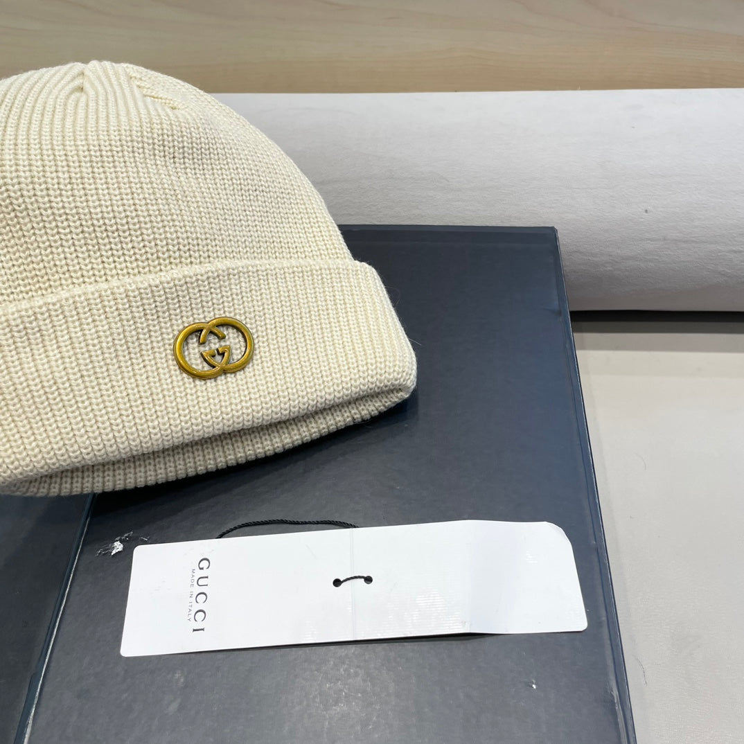 GUCCI BEANIE HAT IN BISQUE BEIGE WOOL 433461