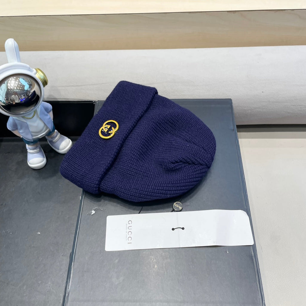GUCCI BEANIE HAT IN NAVY BLUE WOOL 433462