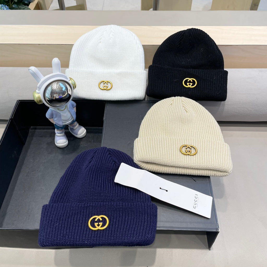 GUCCI BEANIE HAT IN NAVY BLUE WOOL 433462