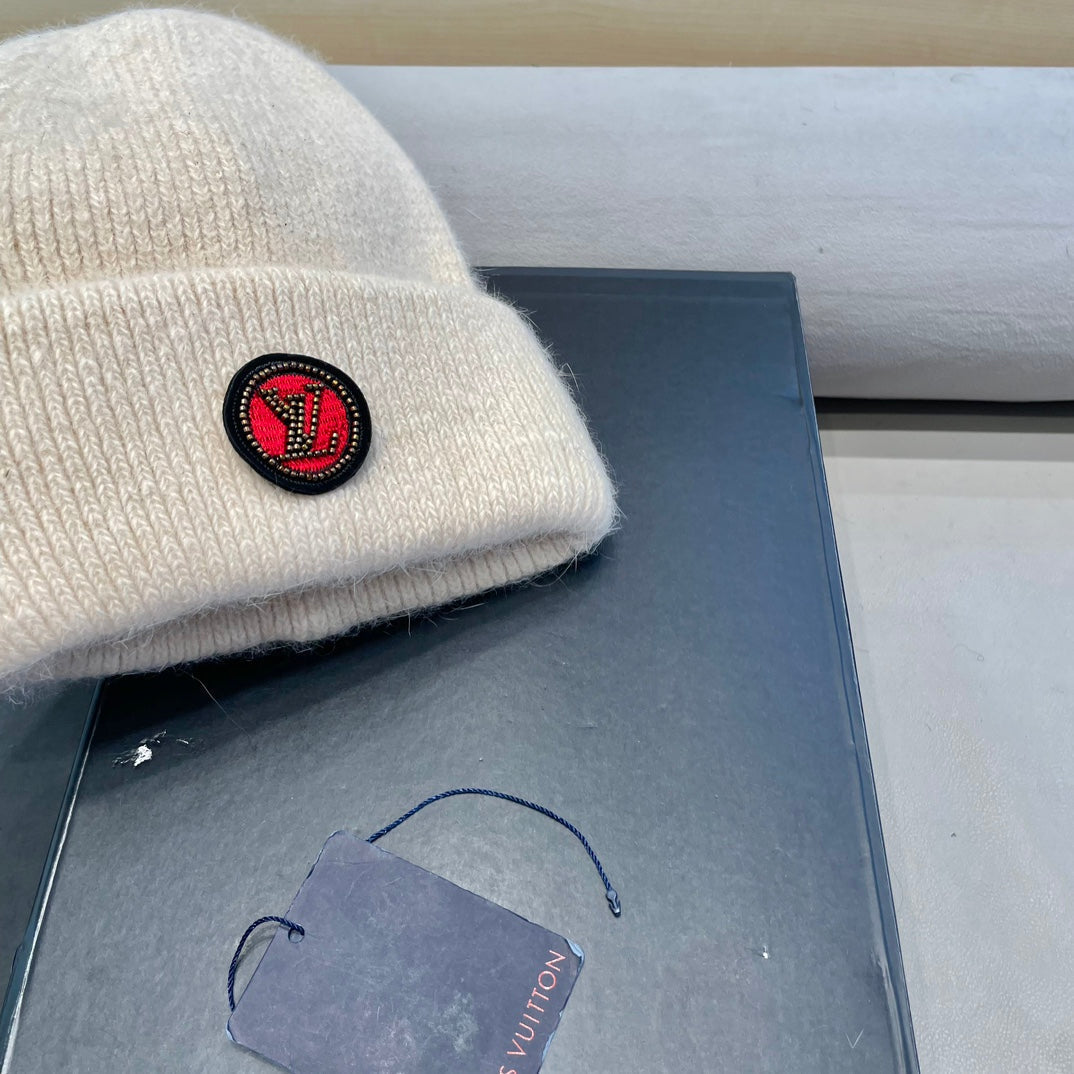LOUIS VUITTON BEANIE HAT IN BEIGE WOOL AND RABBIT FUR 433474