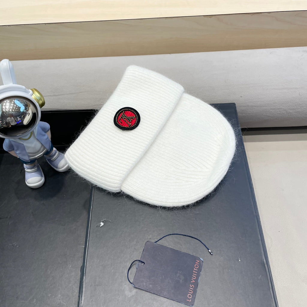LOUIS VUITTON BEANIE HAT IN WHITE WOOL AND RABBIT FUR 433475