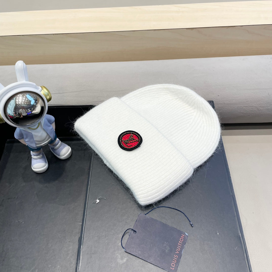 LOUIS VUITTON BEANIE HAT IN WHITE WOOL AND RABBIT FUR 433475