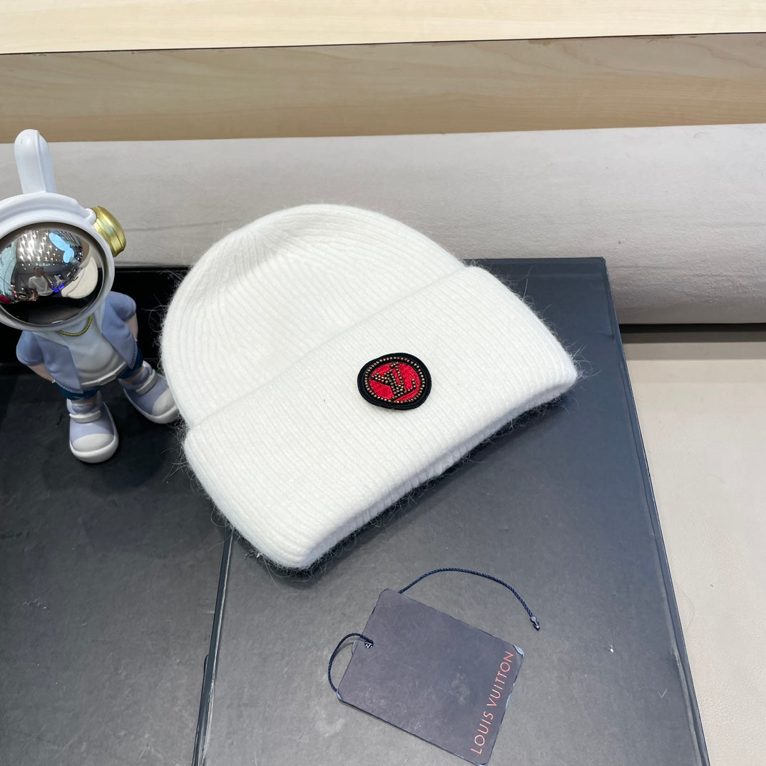 LOUIS VUITTON BEANIE HAT IN WHITE WOOL AND RABBIT FUR 433475