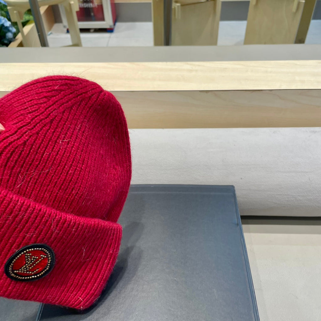LOUIS VUITTON BEANIE HAT IN RED WOOL AND RABBIT FUR 433476