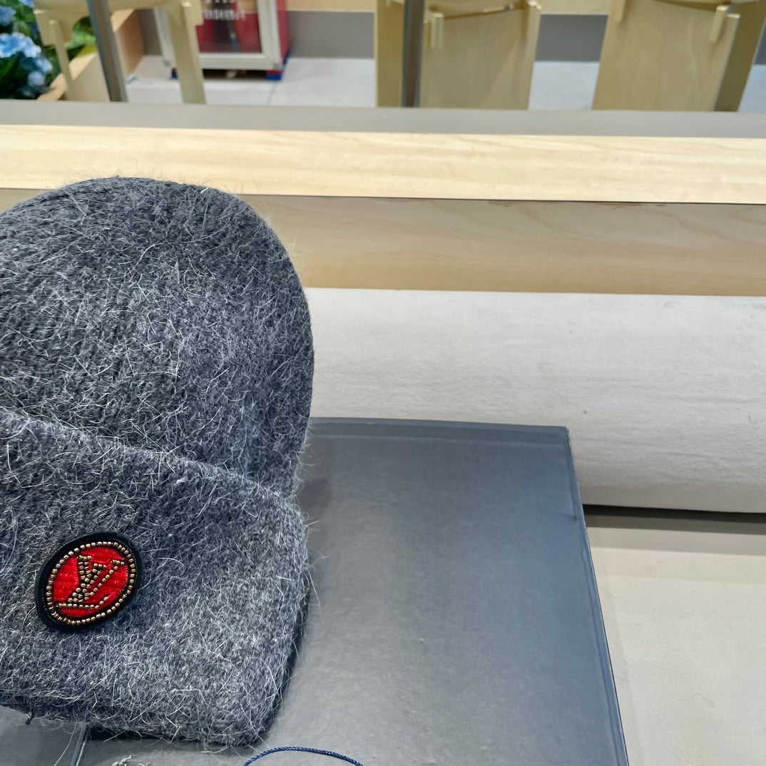 LOUIS VUITTON BEANIE HAT IN GRAY WOOL AND RABBIT FUR 433477