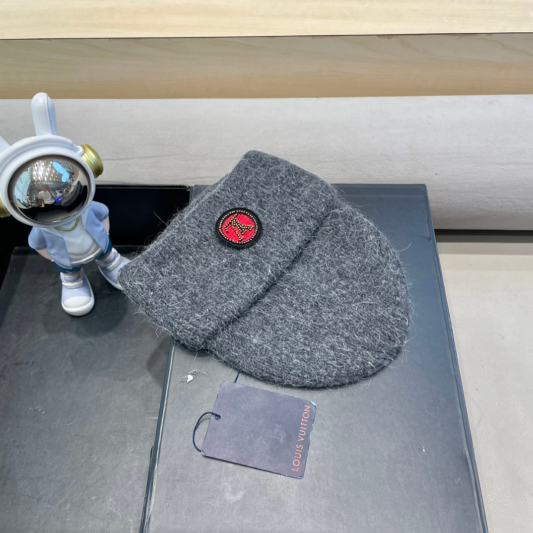 LOUIS VUITTON BEANIE HAT IN GRAY WOOL AND RABBIT FUR 433477