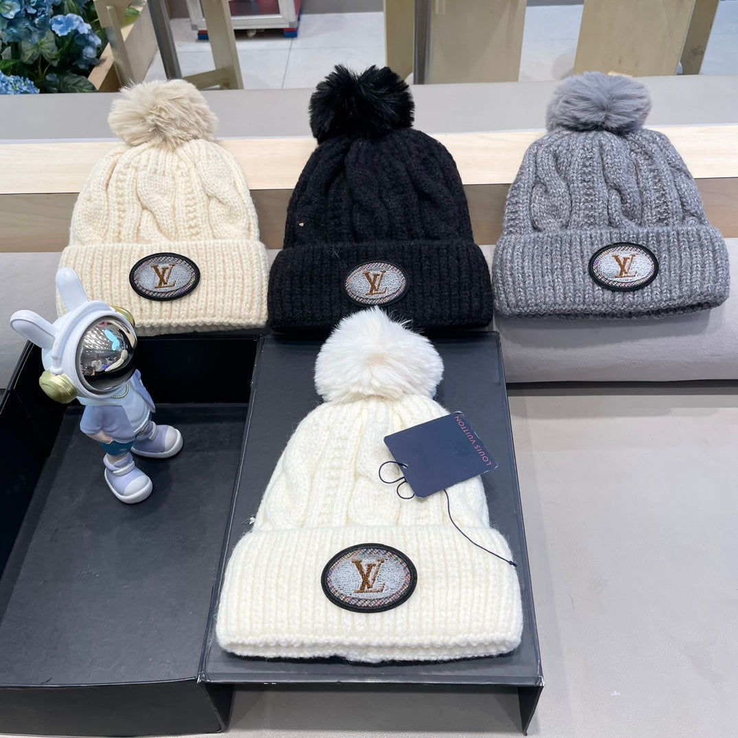 LOUIS VUITTON BEANIE HAT IN BEIGE WOOL 433484