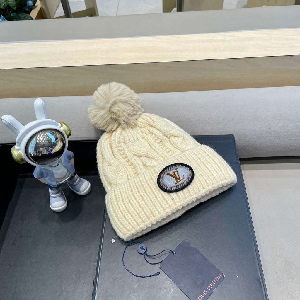 LOUIS VUITTON BEANIE HAT IN BEIGE WOOL 433484