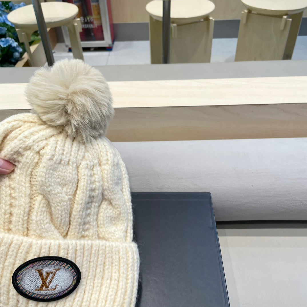 LOUIS VUITTON BEANIE HAT IN BEIGE WOOL 433484