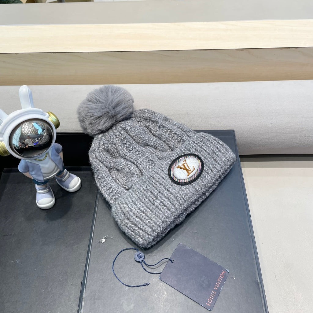 LOUIS VUITTON BEANIE HAT IN GRAY WOOL 433485