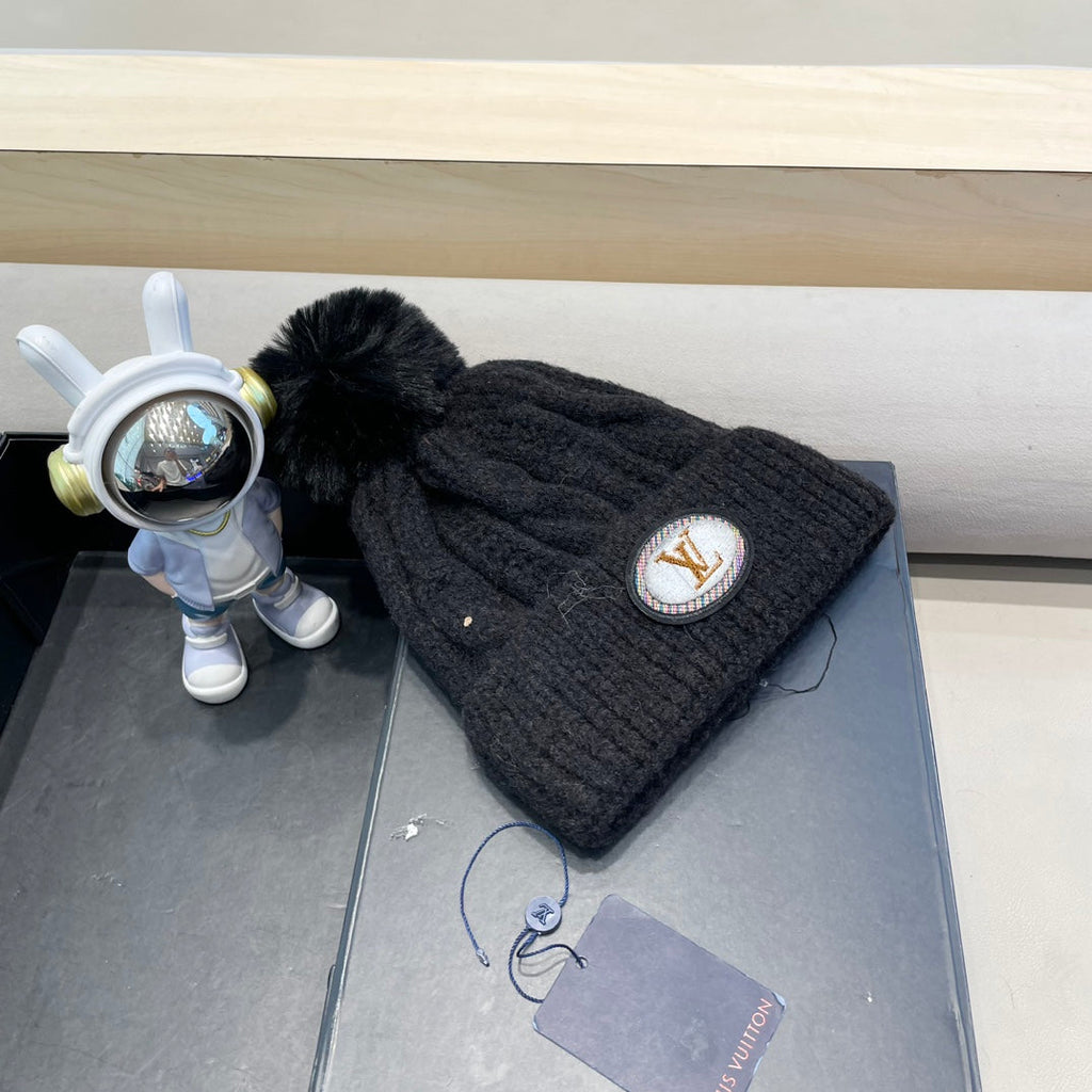 LOUIS VUITTON BEANIE HAT IN BLACK WOOL 433486