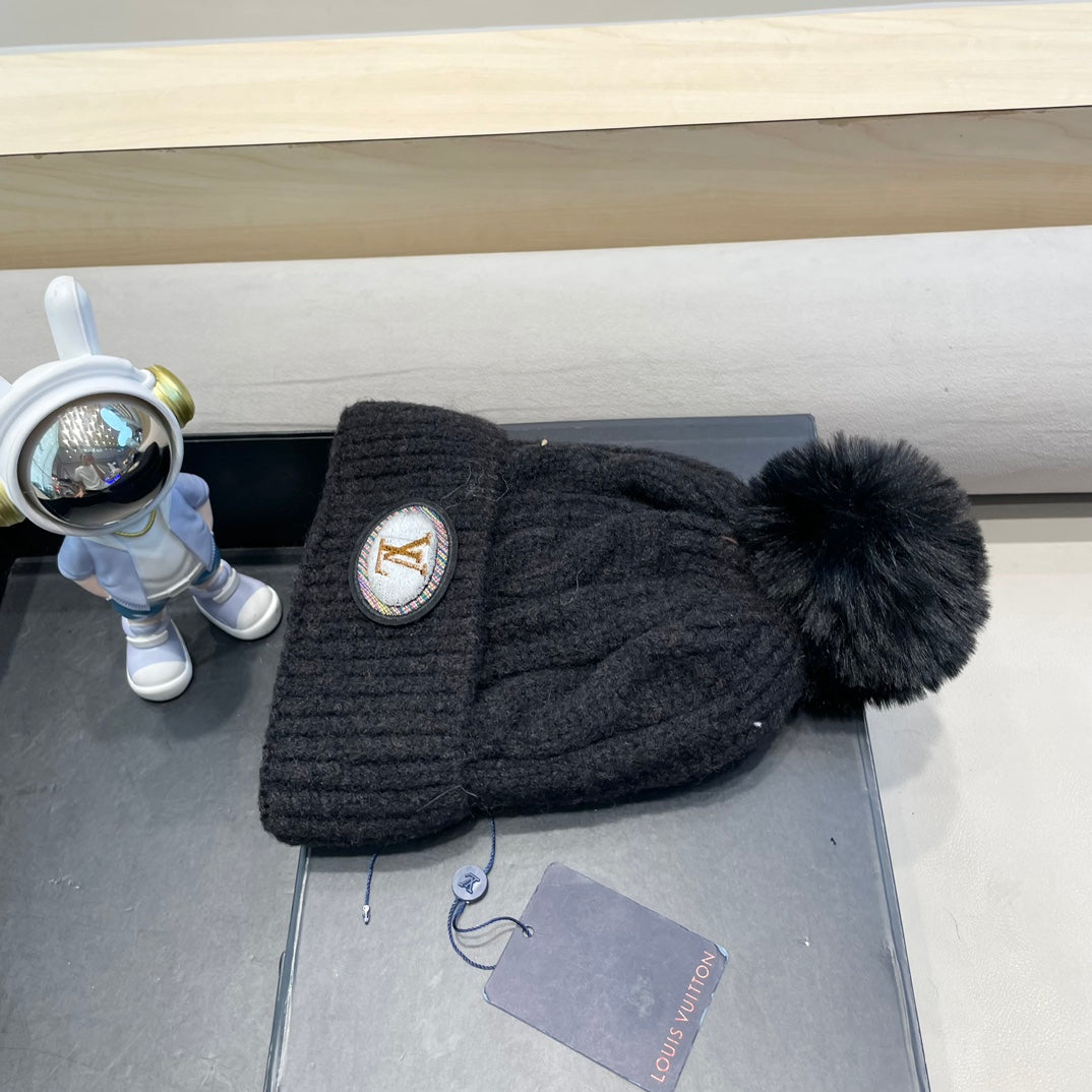 LOUIS VUITTON BEANIE HAT IN BLACK WOOL 433486