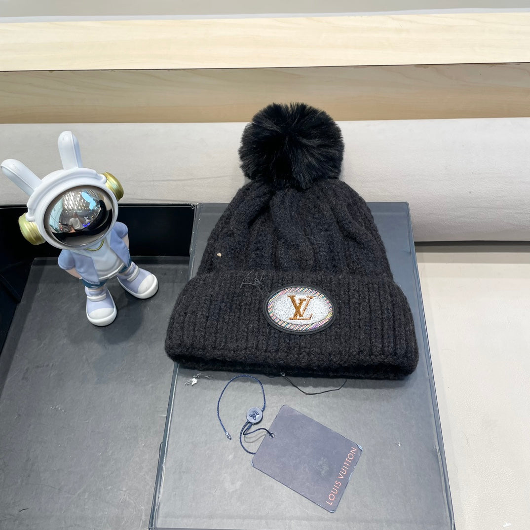 LOUIS VUITTON BEANIE HAT IN BLACK WOOL 433486