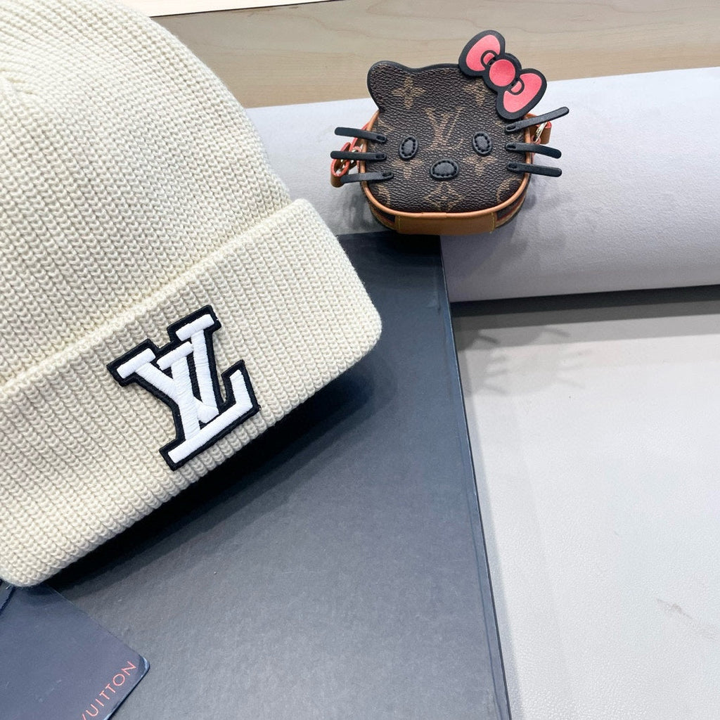 LOUIS VUITTON BEANIE HAT IN BEIGE WOOL 435028