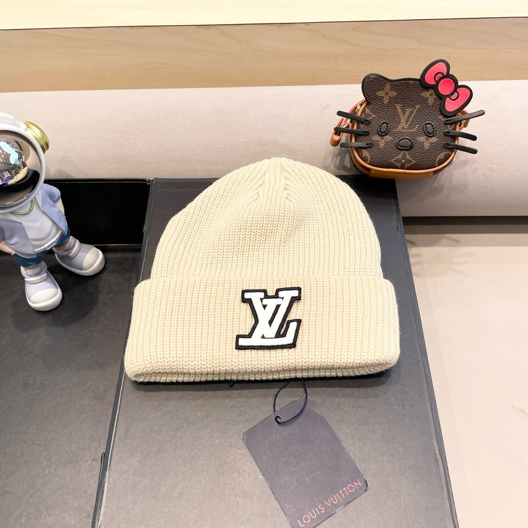 LOUIS VUITTON BEANIE HAT IN BEIGE WOOL 435028